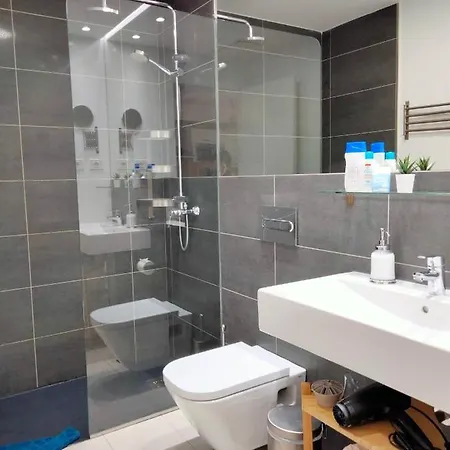 Montana Guerime Apartman